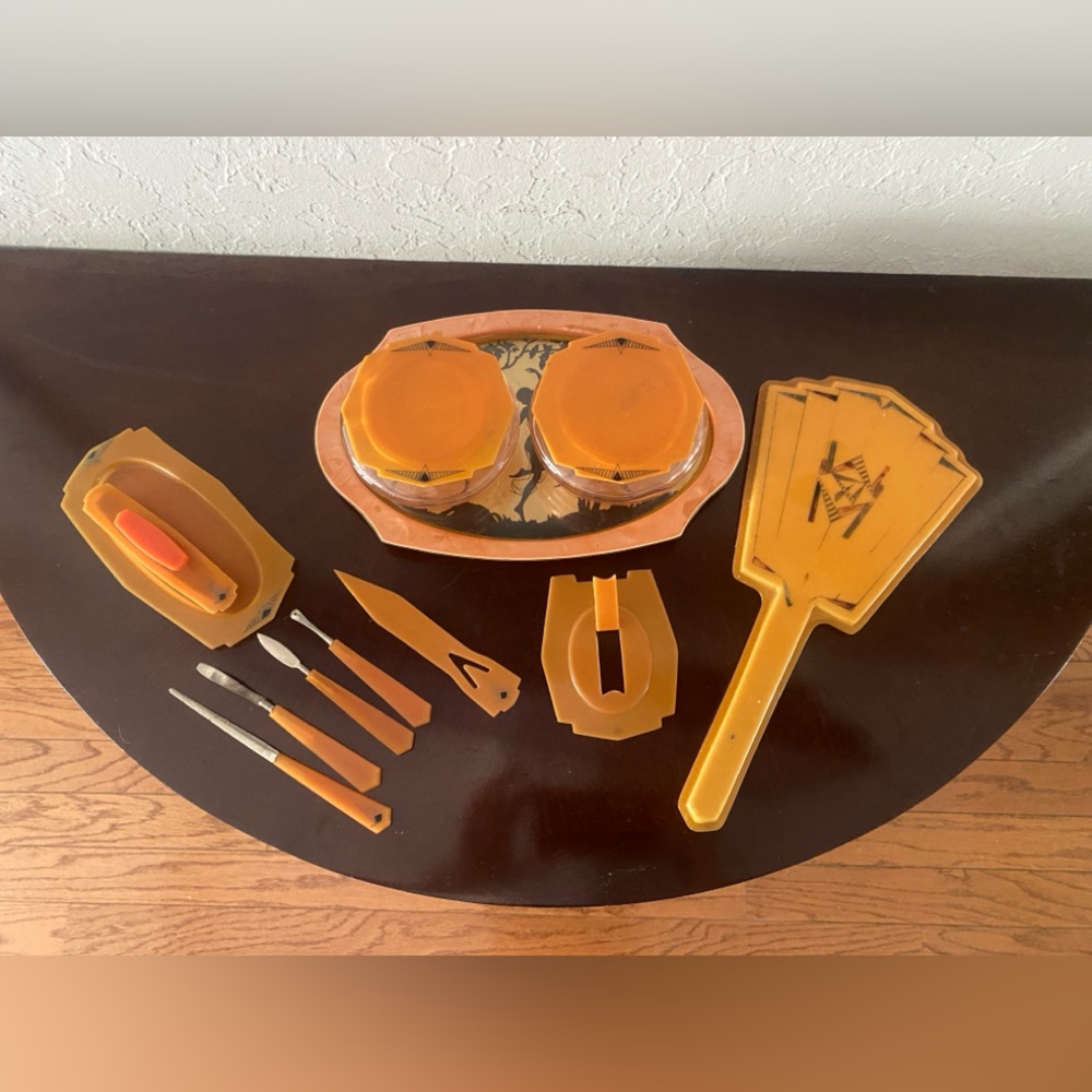 Antique Vintage 1920’-1930’s 10 Plus Pcs Art Deco Celluloid Vanity Dresser Set